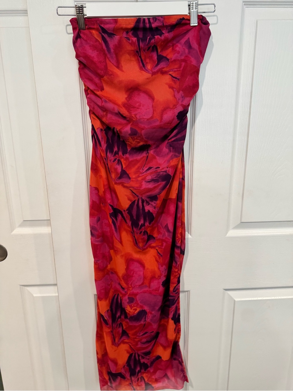Strapless Floral Bodycon Dress in Red & Pink